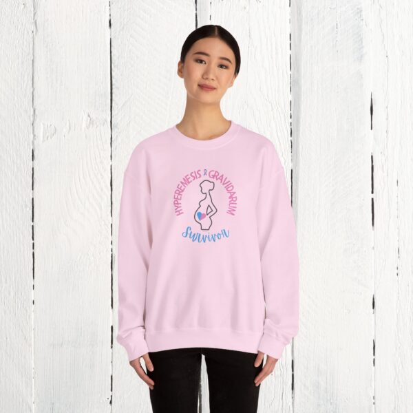 HG survivor | Crewneck | Unisex Heavy Blend™ Crewneck Sweatshirt - Image 16
